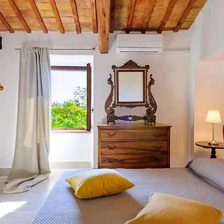 Villa Ardente 12&1, Emma