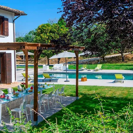 Villa Ardente 12&1, Emma *