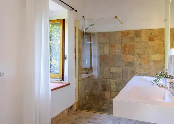 Villa Ardente 12&1, Emma *