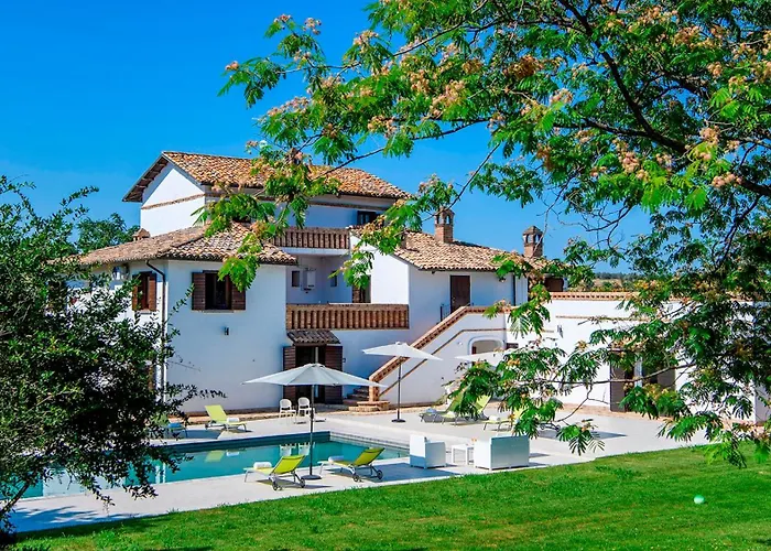 Villa Ardente 12&1, Emma Bellante